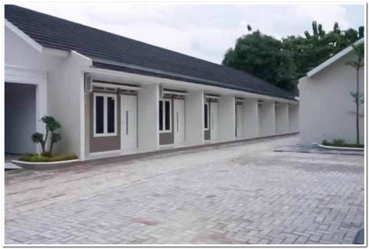 Syukur Guesthouse Syariah Near Exit Toll Cikopo Redpartner Cikampek Luaran gambar