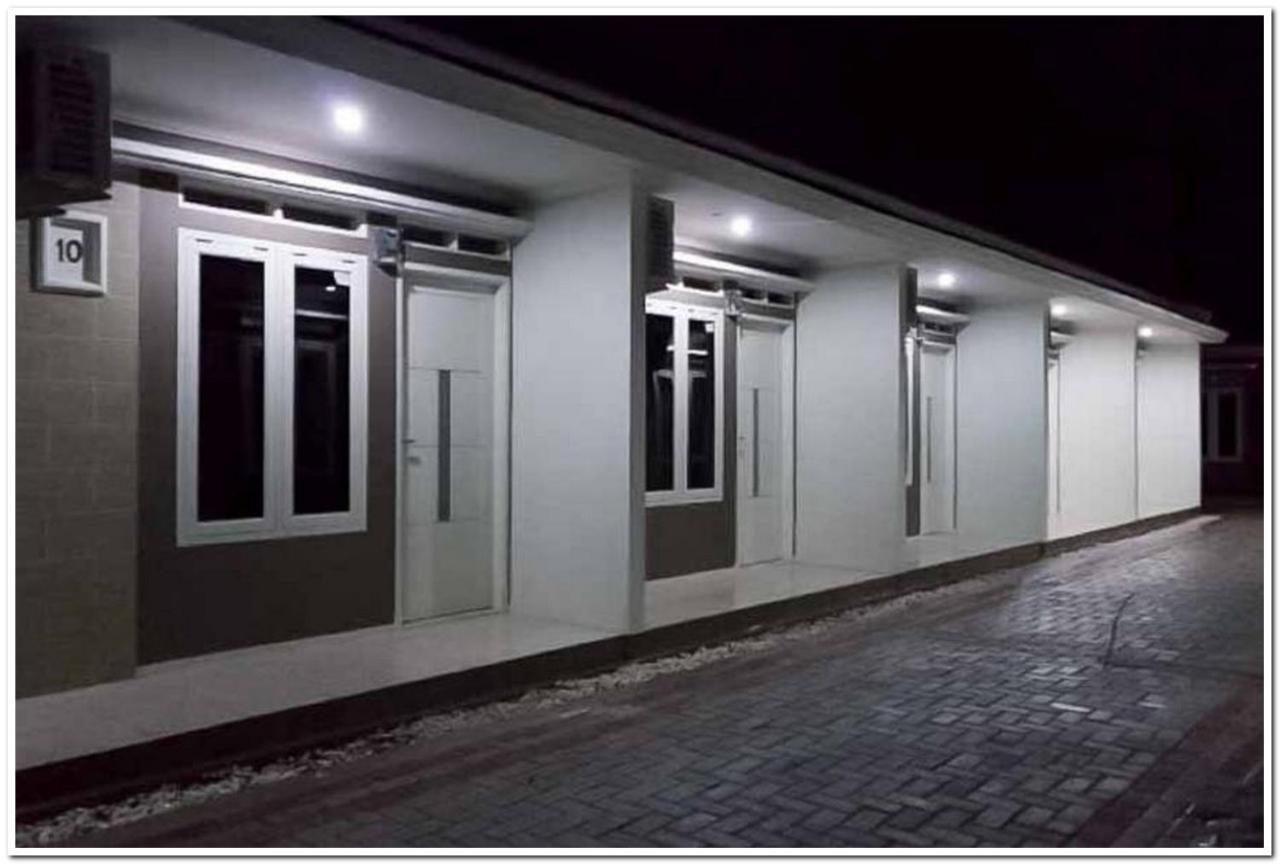 Syukur Guesthouse Syariah Near Exit Toll Cikopo Redpartner Cikampek Luaran gambar